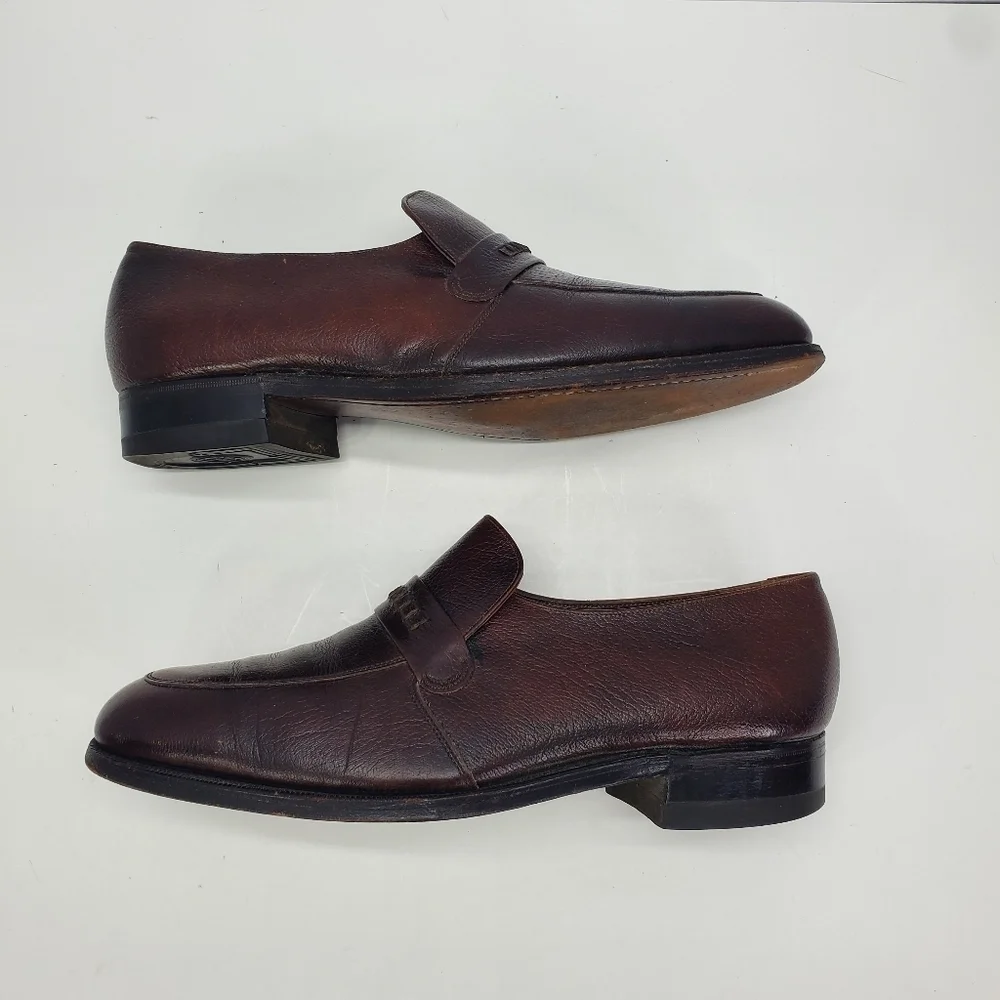 The Florsheim Shoe Men's 9.5 D Penny Loafers Distressed Leather Slip On Vintage
